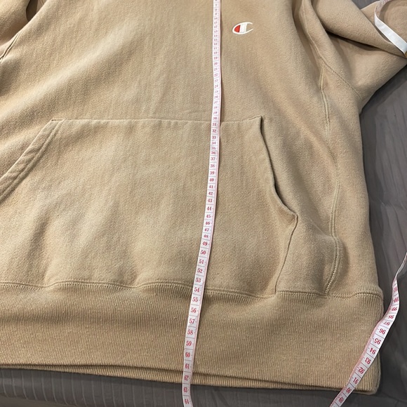 Reverse weave champion beige hoodie - Picture 9 of 10